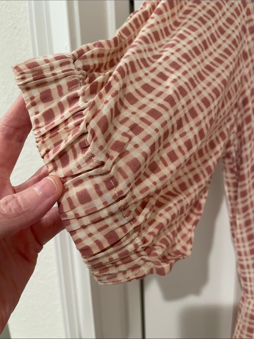Faithful the brand Pink checkered Tie-Front Midi Dress large ***flawed - Picture 4 of 8